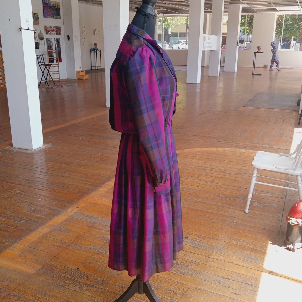 Plaid purple long sleeve Button front dress - Picture 5 of 11